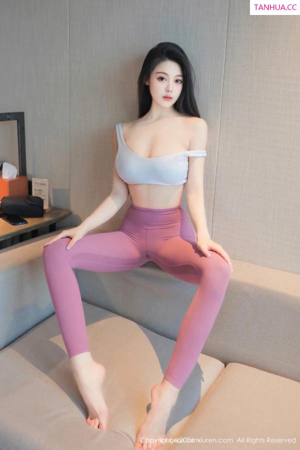   [XiuRen]高清写真图 2024.04.03 No.8336 清妙 性感美臀第49张图片